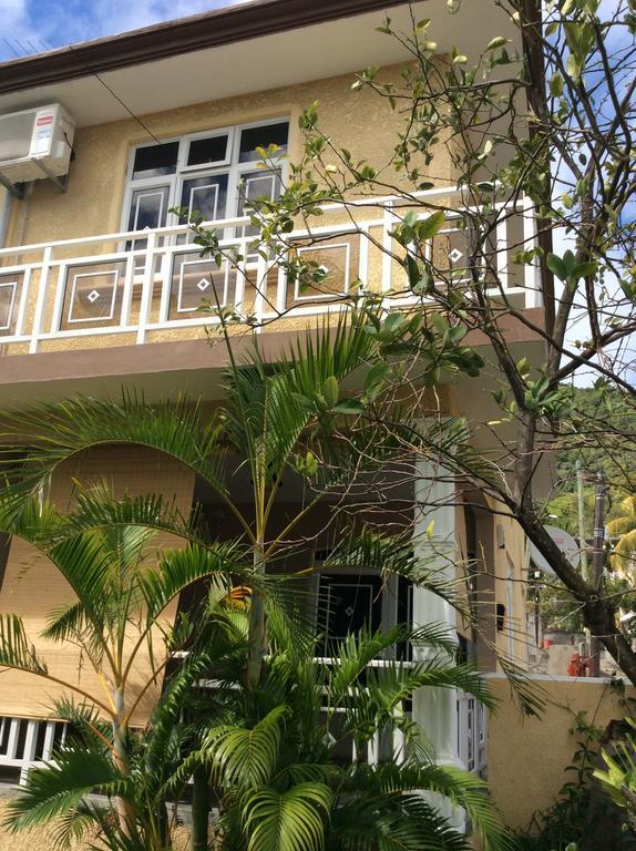 La Casa Mia Guesthouse La Gaulette Luaran gambar
